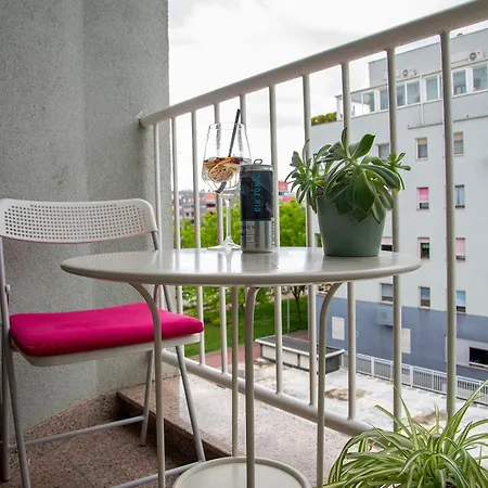 Du Apartment